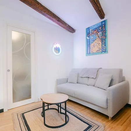 Апартаменты La Casa Du Suquet, Zone Pietonne Канны